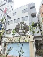 無駄な凹凸の無い壁面
