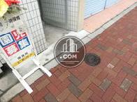 玄関前の床面