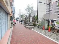 綺麗に舗装された歩道