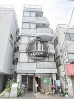 室内から前面通りを見渡せます