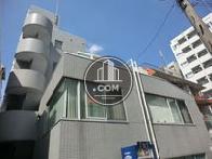 裏口から見た外観