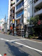 周辺に飲食店あり