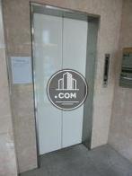 清潔感のあるエレベーターです