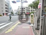 早稲田鶴巻町西交差点前