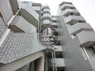 薄くラインの入ったデザインです