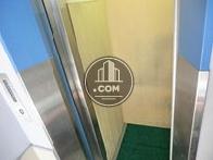 エレベーター内