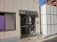 手動式のガラス扉