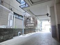 見透しの良い玄関空間