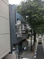 交通量・人通り共に盛んです