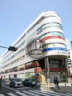 ワイドのある建物