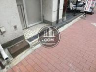 玄関口の床面仕様です