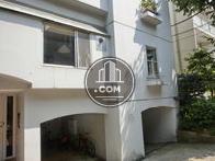 植物も多く落ち着いた雰囲気があります