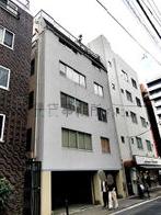 東西館ビル本館の外観写真