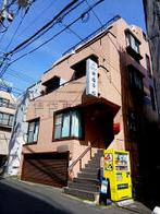 東京新宿亭ホテルの外観写真