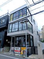 マガザン三軒茶屋の外観写真