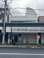 服部店舗の外観写真