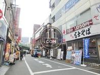 隣接する脇道