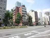 交通量の多い主要大通りです