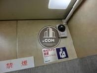 エレベーター内には防犯カメラもあります