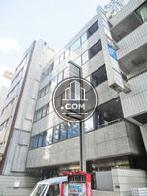 段差のないフラットな壁面で構成