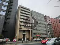 大型のビルが建ち並んでおります