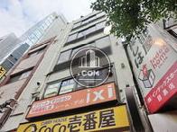 見上げた視点です