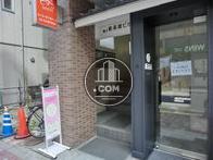 左手が入口です