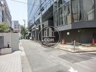 人通りはまばらです