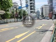 飯倉交差点すぐそばです