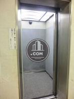 カメラ付きのカゴ内