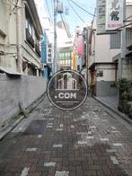 建物前道路