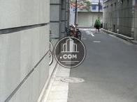 車もほとんど通りません