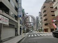 人通りは少なめです
