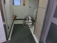 別角度、エントランス風景になります