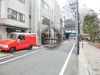 目の前はタワーマンションです