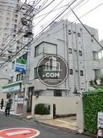 白を基調としたデザインです