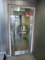 常時オートロックで閉鎖しているドアです