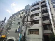 前面は南東に向いています