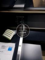 エレベーター9名乗り