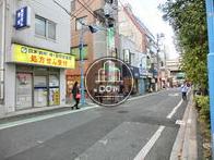 玄関右側の風景です