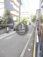 玄関前の歩道