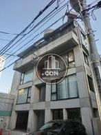コンパクトサイズのオフィスビル