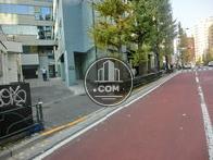 物件全面の明治通りです