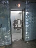 エレベーターの中です