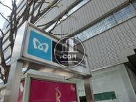 飯田橋駅直結です