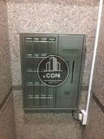エントランス内に機械警備が設置されてます。