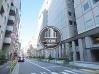 最寄り駅へ向かう公道です