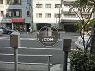 エントランス前面風景