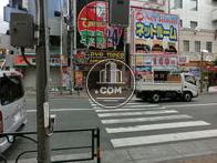 物件入口付近から見た周辺です
