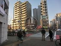 物件前の大久保方向